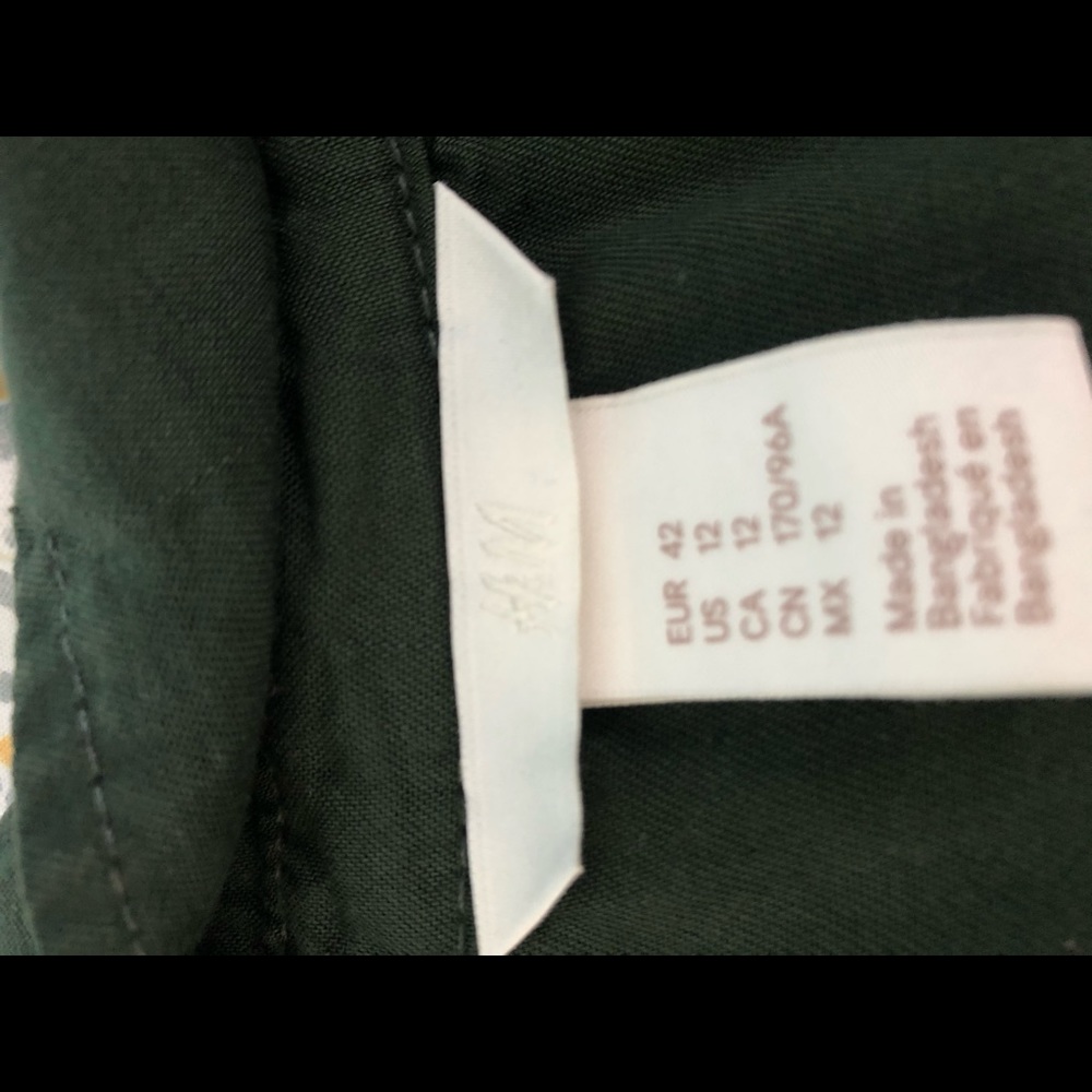 Button up shirt - Picture 3 of 4